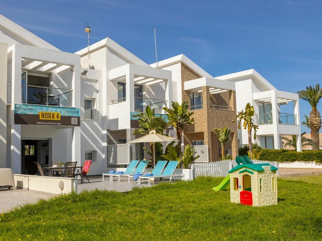 Villa Nora Protaras Exterior photo